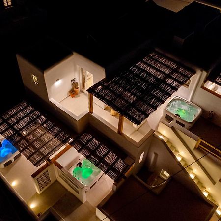 Klouvas Oliving Mykonos Luxury Suites מראה חיצוני תמונה