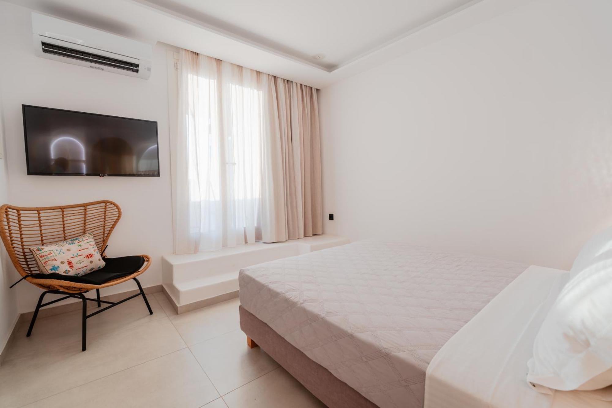 Klouvas Oliving Mykonos Luxury Suites מראה חיצוני תמונה