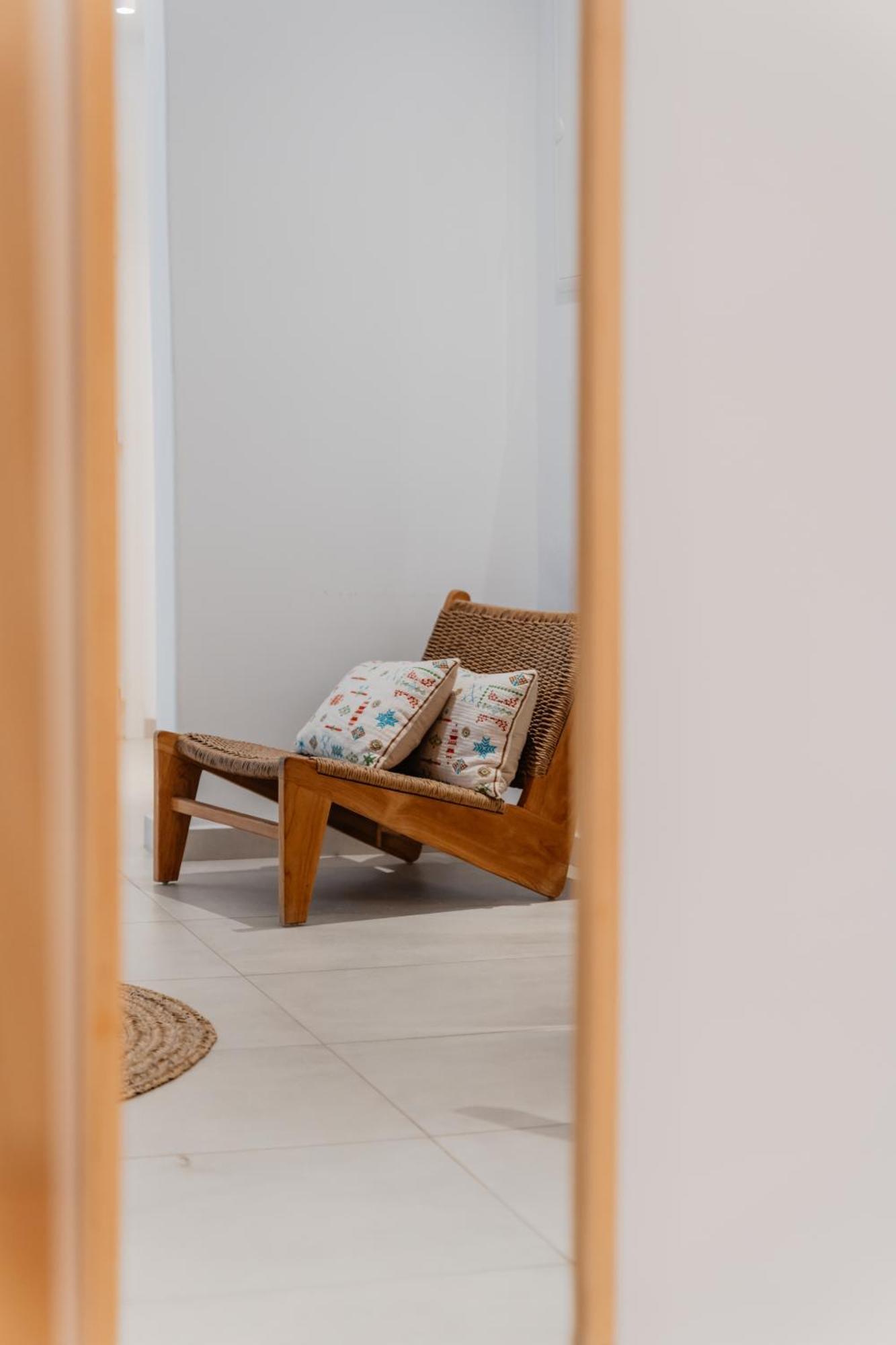 Klouvas Oliving Mykonos Luxury Suites מראה חיצוני תמונה