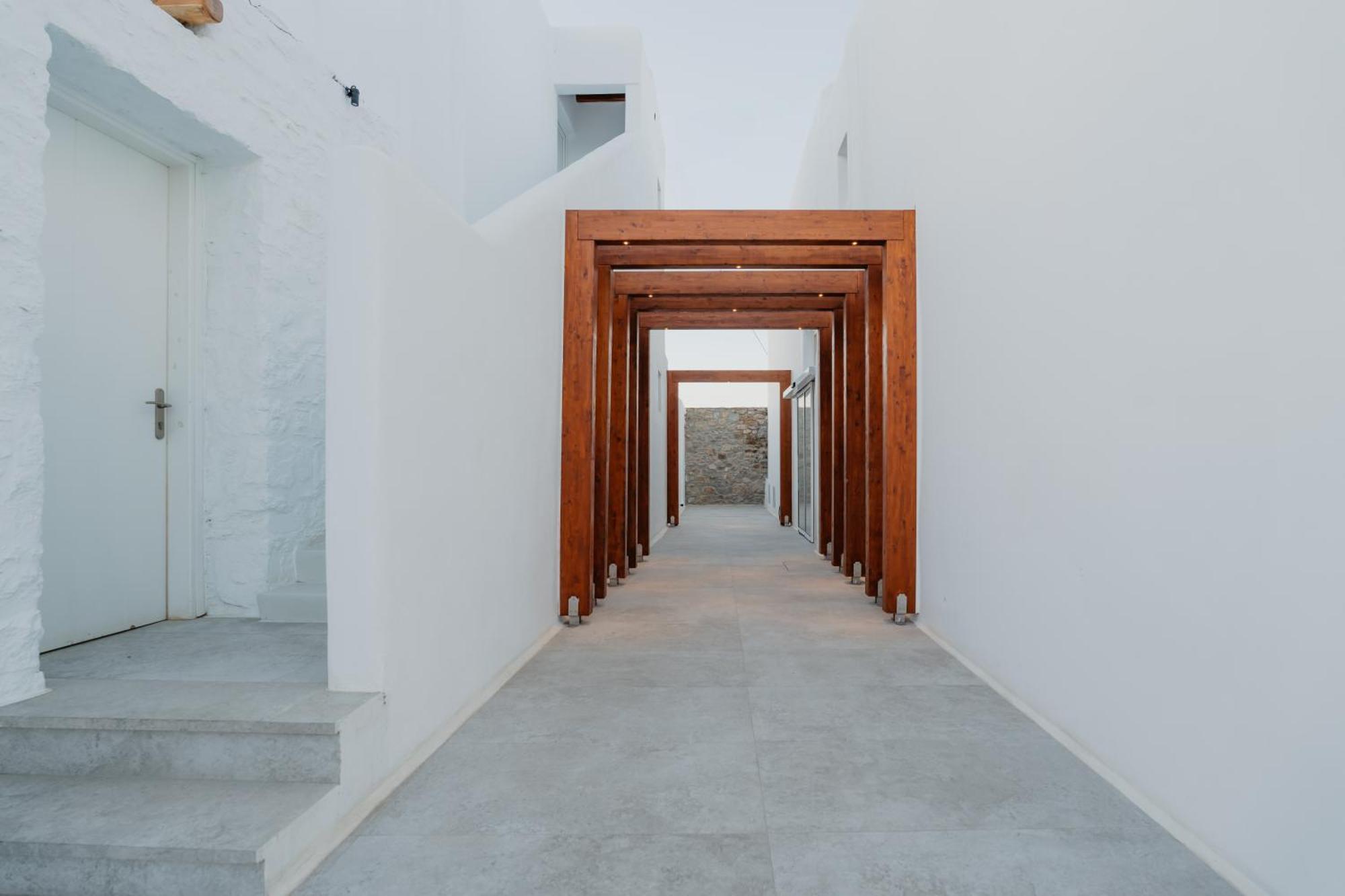 Klouvas Oliving Mykonos Luxury Suites מראה חיצוני תמונה