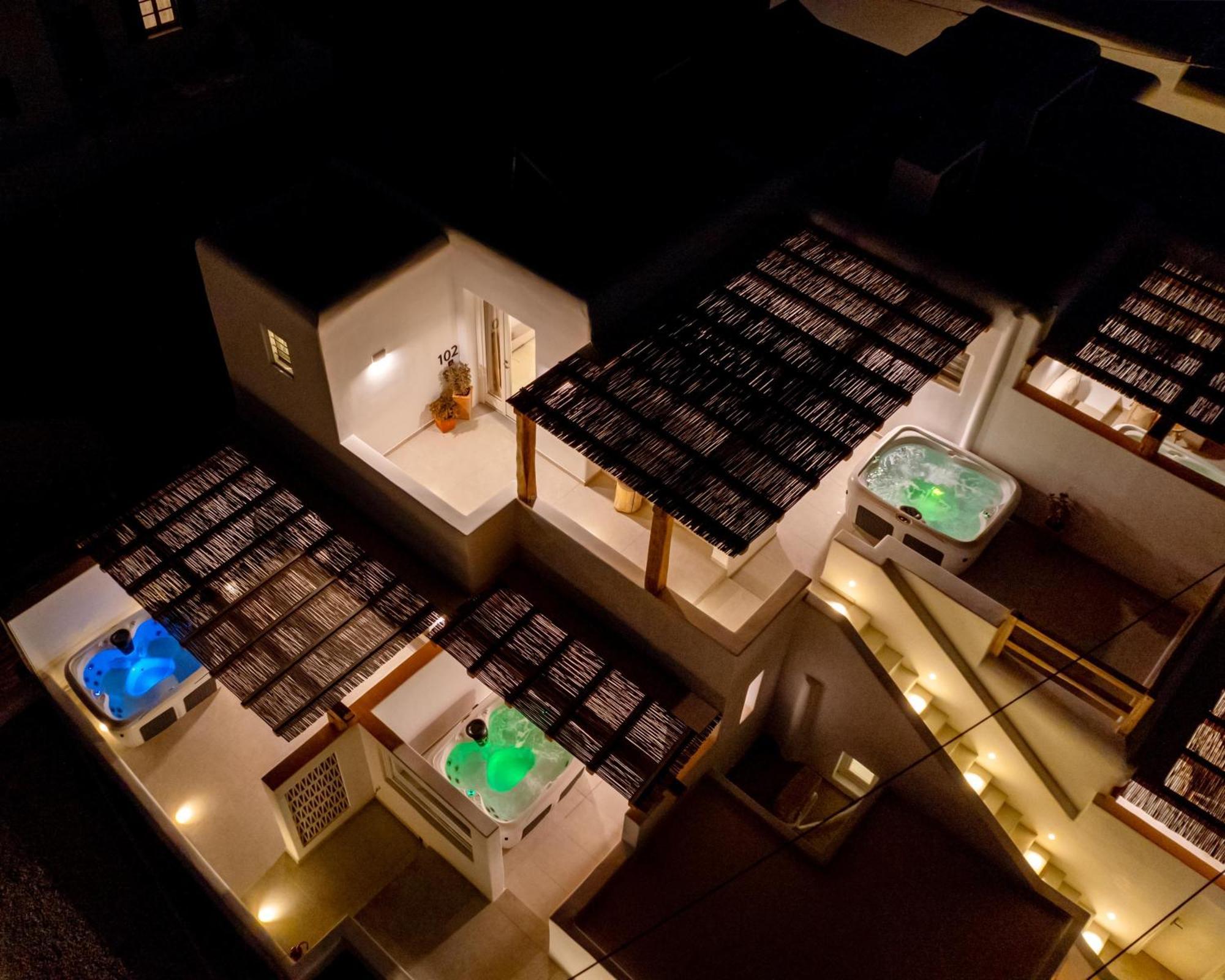 Klouvas Oliving Mykonos Luxury Suites מראה חיצוני תמונה